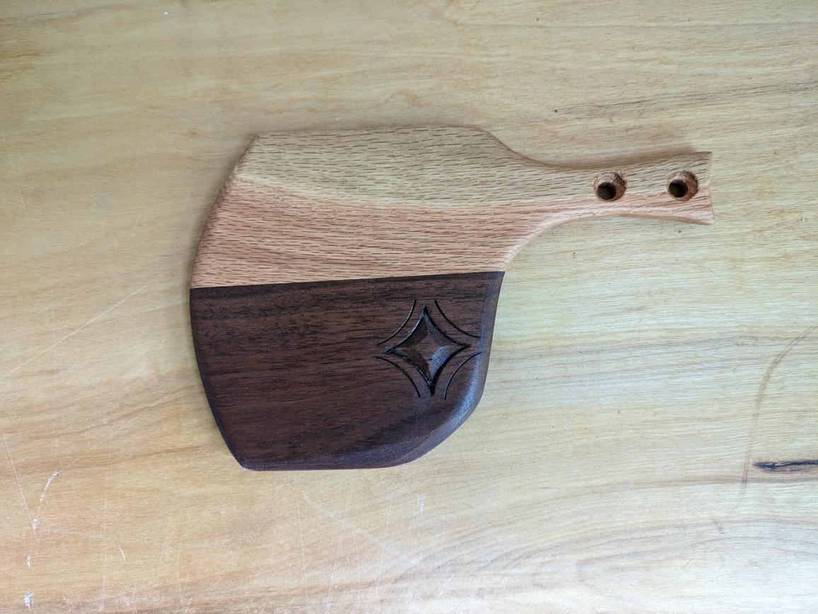 Serving board